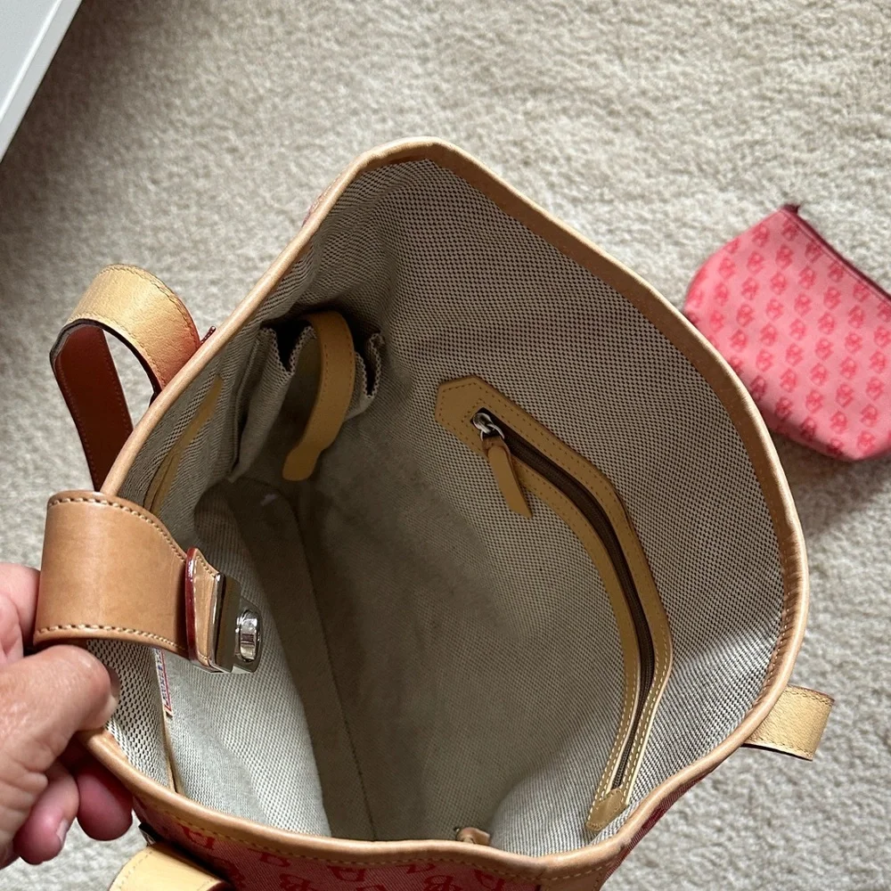 Dooney & Bourke Red and Tan Tote Bag - with matching coin purse - Picture 6 of 7